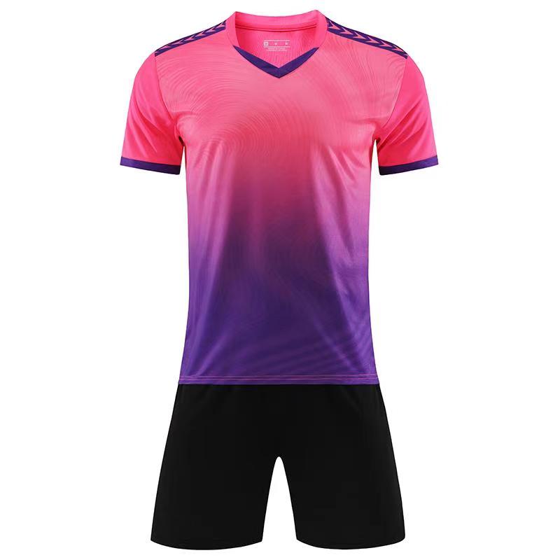 戶外運(yùn)動服訂制